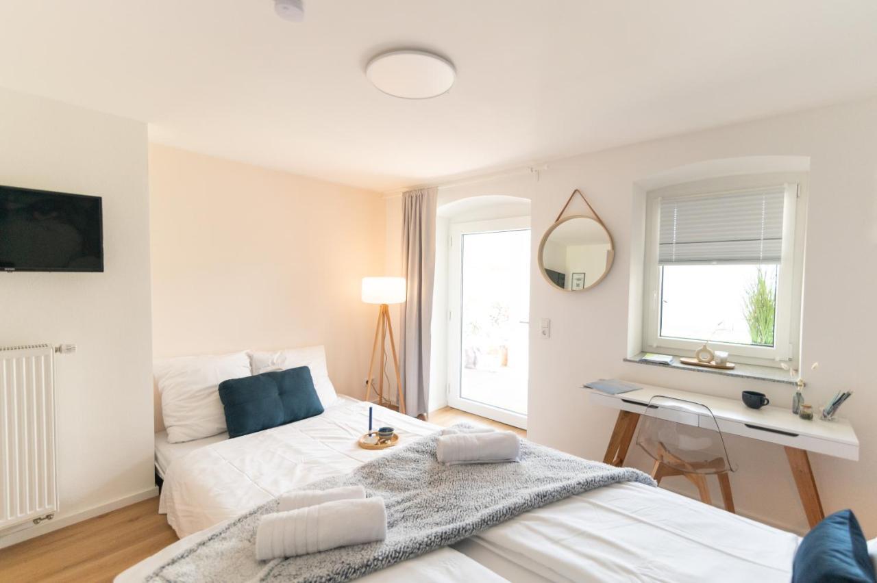 Peter - Mit Eigenem Eingang I 30qm I Zentrale Lage I Bad I Kueche I Terrasse I Tv Apartment Fulda